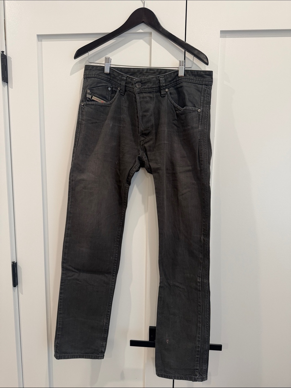 Diesel Men's Slim tapered Jeans in Washed dark green